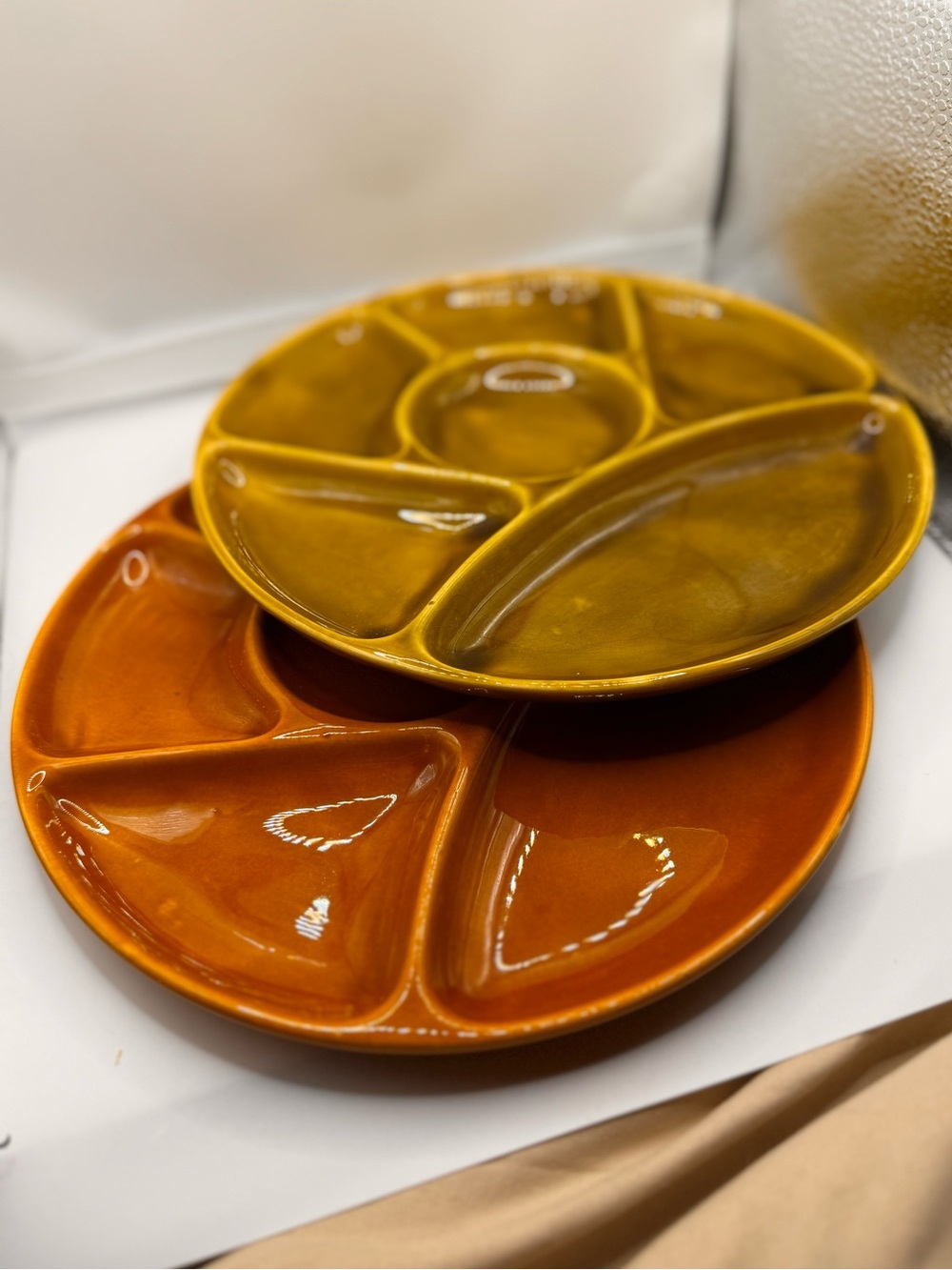 Vintage Mid-Century GIEN France Appetizer, Fondu, Oyster, Divided Plate Set